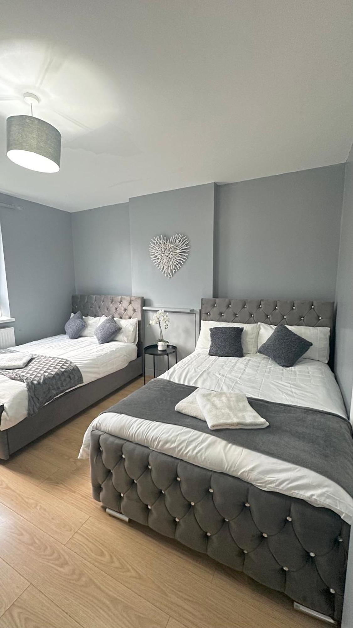 1 Bedroom Flat In Whitechapel, Londres Extérieur photo