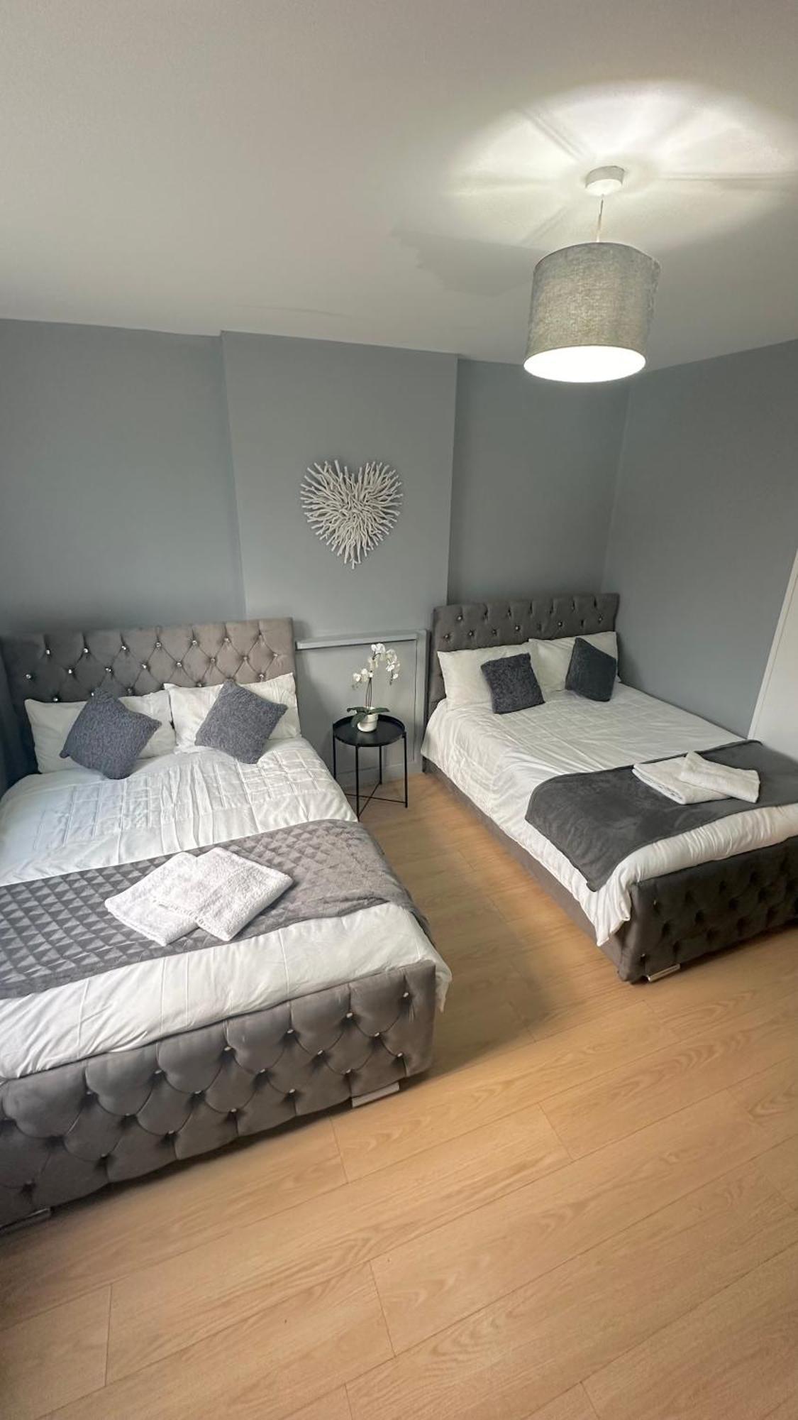 1 Bedroom Flat In Whitechapel, Londres Extérieur photo
