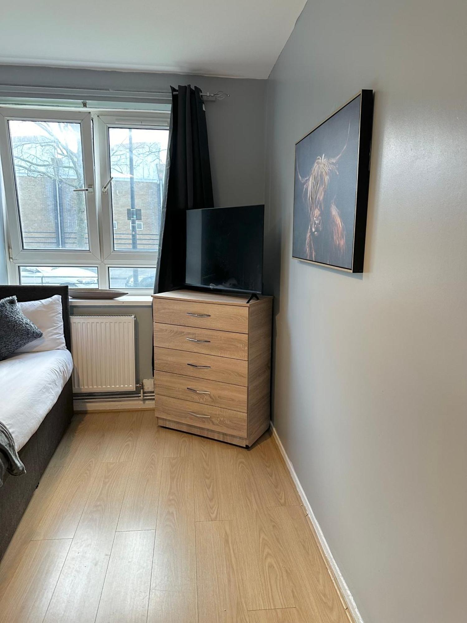 1 Bedroom Flat In Whitechapel, Londres Extérieur photo