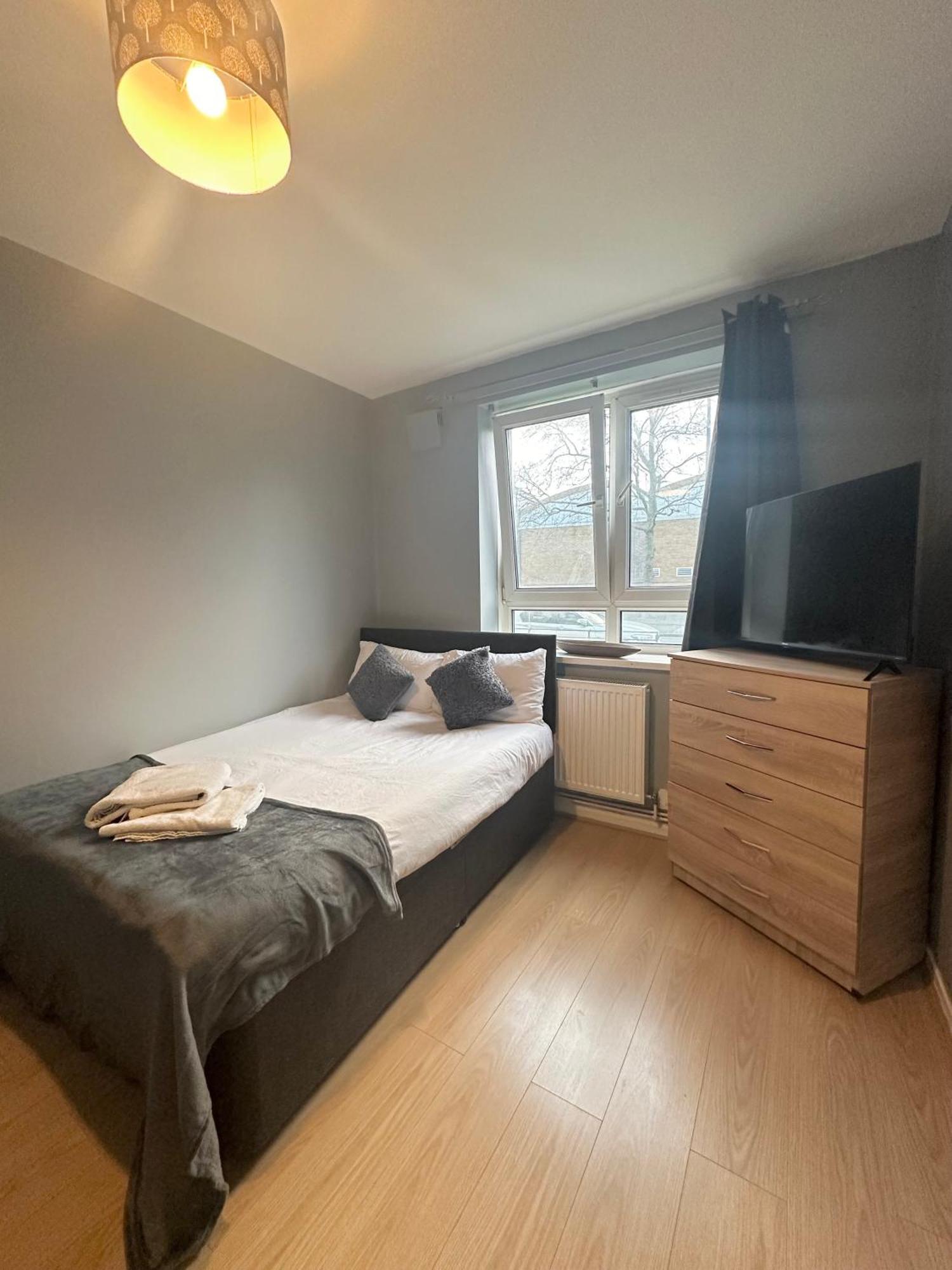 1 Bedroom Flat In Whitechapel, Londres Extérieur photo