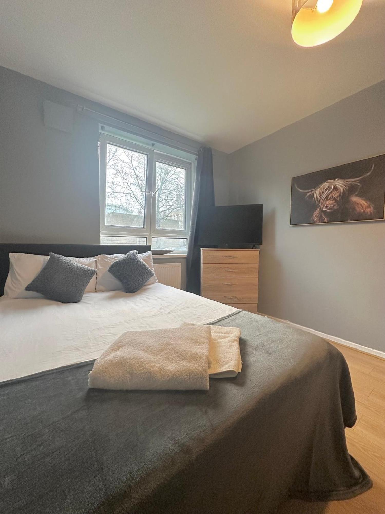 1 Bedroom Flat In Whitechapel, Londres Extérieur photo