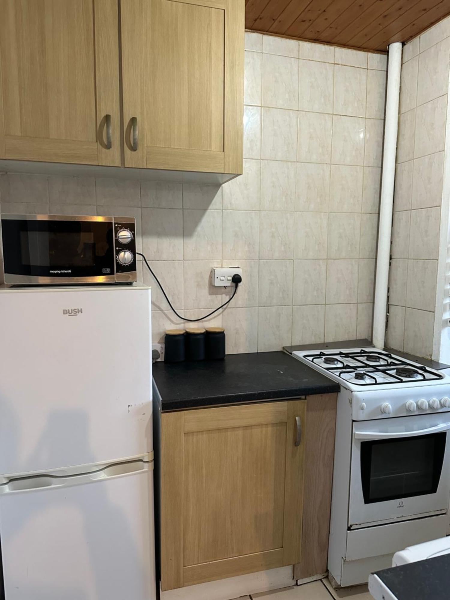 1 Bedroom Flat In Whitechapel, Londres Extérieur photo